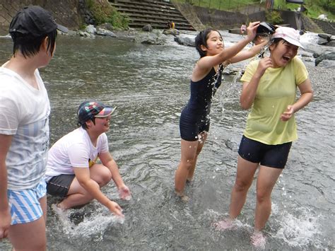 川遊び 川の水は冷たい！！ 埼玉県本庄市の放課後等デイサービスつばさメイト