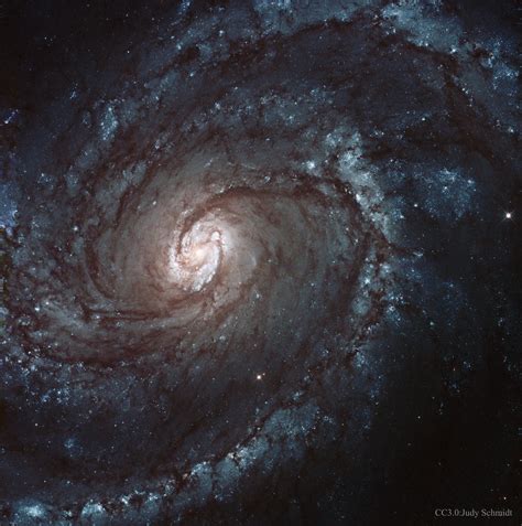Verifica el encuadre de galaxia espiral barrada m 58 usando distintos instrumentos: NGC 4321: a majestosa galáxia espiral M100 capturada pelo ...