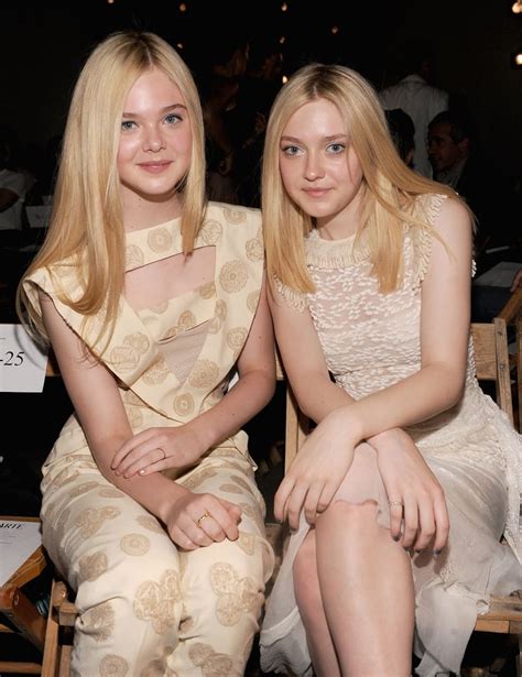 Elle And Dakota Fannings Pictures Together Over The Years