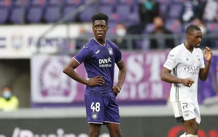 Check this player last stats: "Sambi Lokonga met Anderlecht dans le pÃ©trin" | Football-Addict