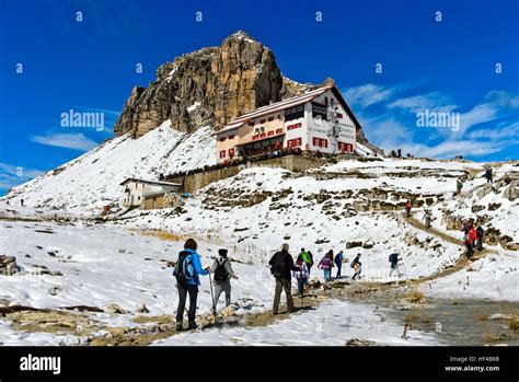 Hikers On The Way To The Dreizinnenhütte Rifugio Locatelli Hut Sesto