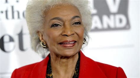 Video Groundbreaking Star Trek Actress Nichelle Nichols Dies At 89