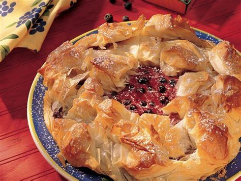 The light and crunchy phyllo dough easily bakes in mini phyllo dough is sold frozen. Blueberry-Raspberry Phyllo Croustade | Recipe | Yummy ...