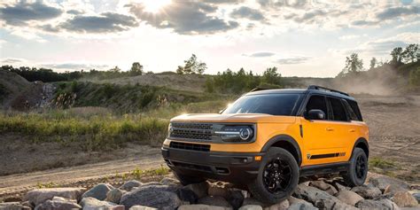 Review, price, fuel economy, colors, photos, video, technical specifications, interior, exterior, engine, horsepower, configurations, redesign and new models! The 17 coolest features of the new 2021 Ford Bronco Sport ...