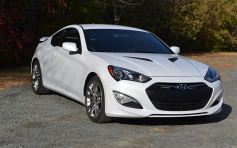 How well a vehicle protects its occupants in the unfortunate event of a crash, and technology that can prevent a crash or lessen its severity. Hyundai Genesis Coupe 2015: La compétition est féroce ...