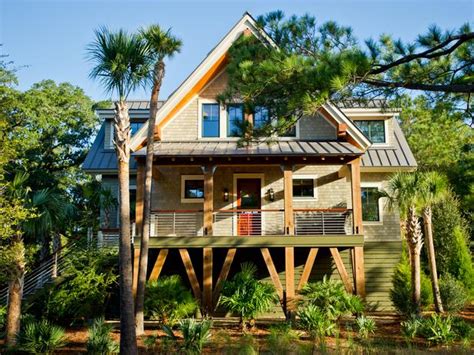 It may have been two years ago since apartment therapy's scandi week, but love for the but unfortunately, the house ended up caving in while they weren't onsite, and the renovation. Eat. Sleep. Decorate.: {HGTV} Dream Home 2013