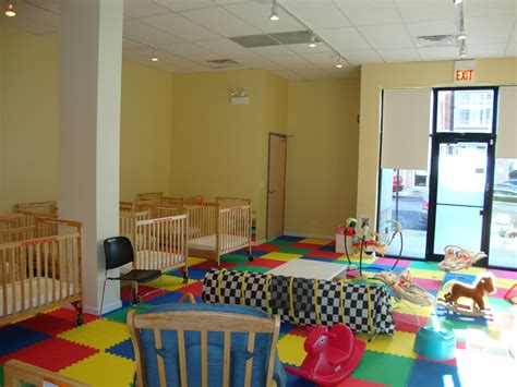 Pin By Renee Griffin On Daycare Ideas Daycare Decor Infant Room