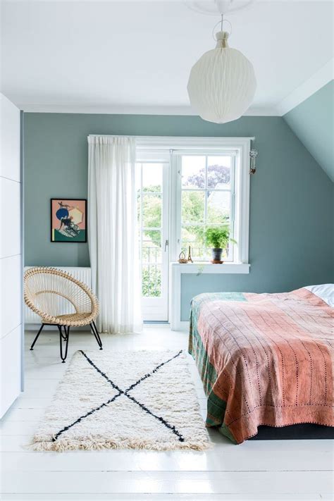 soverom i grønnblå farge som gir inspirasjon | Interiør i 2019