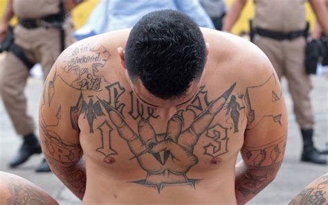 Pandilleros En El Salvador Bukele Advierte A J Venes Las Consecuencias