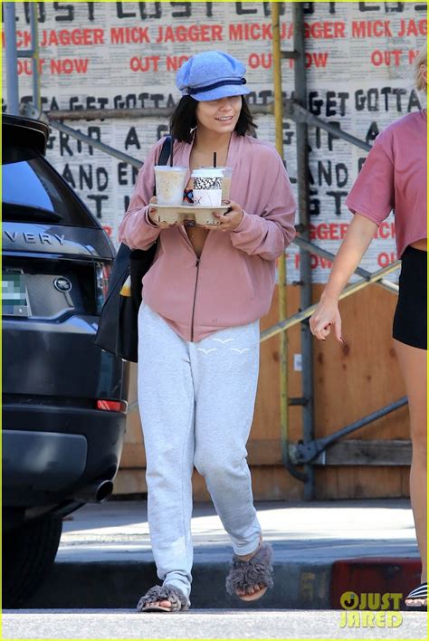 Vanessa Hudgens Shows Off Her Abs After Pilates Class Photo 3943295 Vanessa Hudgens Photos