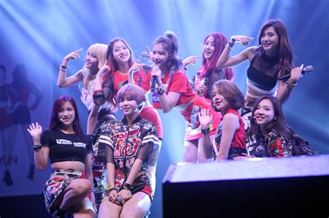 Twice Hopes To Become Koreas Top Girl Band