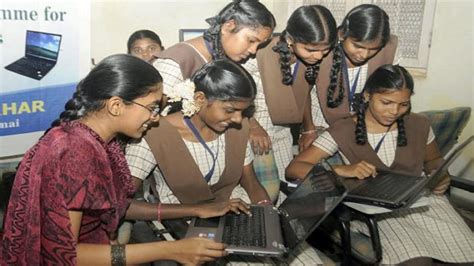 Cabinet Clears Free Laptop Scheme For Sc And St Students Star Of Mysore