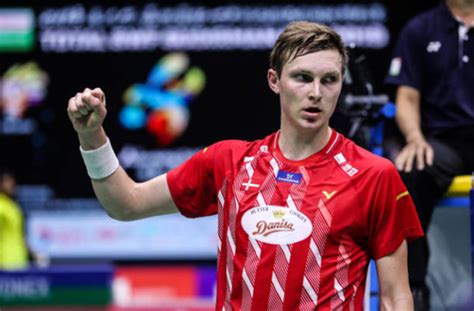 Viktor axelsen and ng ka long angus give it their all in the men's singles final #hsbcbadminton wangcharoen challenges former world champion axelsen for the quarterfinals #hsbcbadminton. Viktor Axelsen withdraws from Indonesia and Japan Open with leg injury - BadmintonPlanet.com