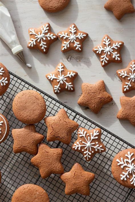 You're invited to a virtual christmas cookie exchange. Lebkuchen: German Gingerbread Cookies — Michelle Bessudo ...