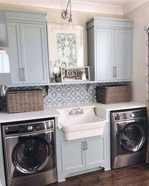 Awesome Laundry Room Decoration Ideas With Farmhouse Style 09 Armario