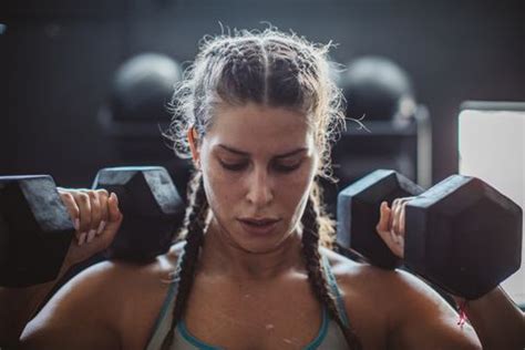 It might seem intimidating at first, but the more workouts you log, the app will track your progress and achievements, and will recommend more personalized picks. 45 Best Workout Apps 2020 | Exercise Apps for Women Who ...