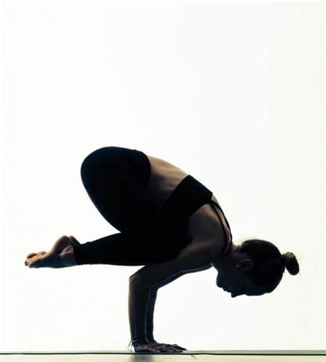 7 yoga poses that will score you flat abs in no time fotografía de yoga fotos yoga