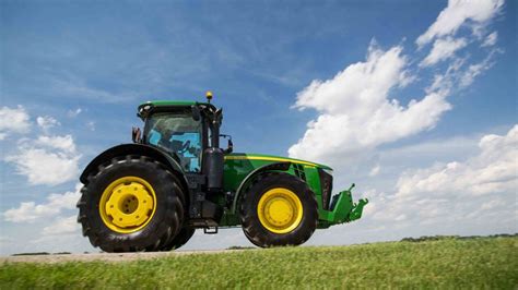 John Deere Introduces New 7r And 8r Series Tractors Agrilandie 必威客户端