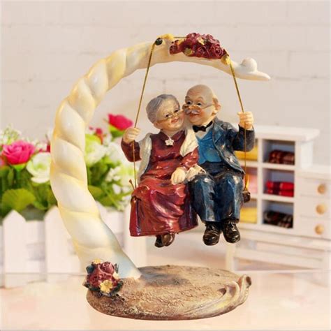 Classical Craft T Swinging Grandpaandgrandma Figurines Dolls Decorationhome Decor Resin Crafts