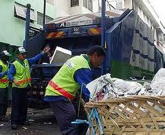 Mayat chee seng tersepit pada tayar hadapan sebuah lori sampah di lebuh raya tun dr. Kasehku HidupKu: Terima Kasih Alam Flora