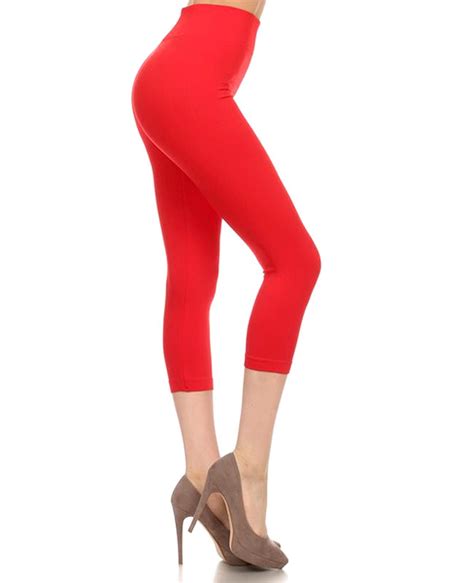 Red 92 Polyester 8 Spandex One Size Seamless Capri Legging
