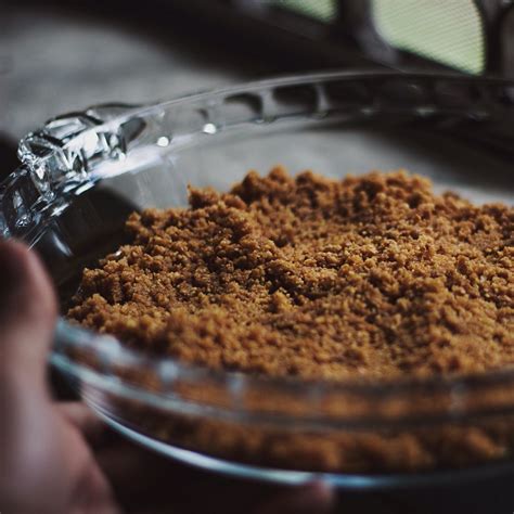 How To Make Your Own Brown Sugar With Two Ingredients