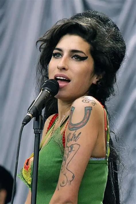 Las 8 Mejores Canciones Para Recordar A Amy Winehouse A 8 Años De Su Muerte Mujer Hoy