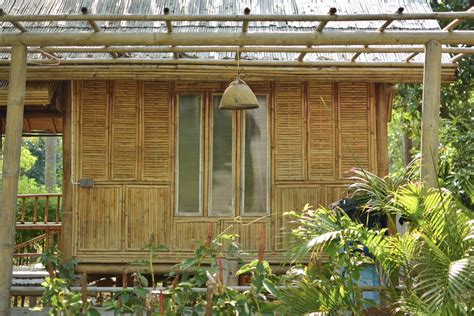 7 Inspirasi Desain Rumah Bambu Bernuansa Alami