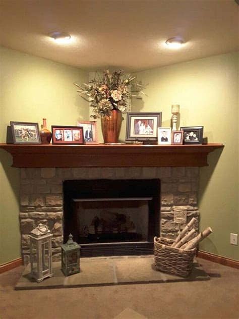 Get living room decorating ideas for that awkward corner space to transform it from awkward to awesome. 32 Fantastic Corner Fireplace Ideas | Decor Home Ideas