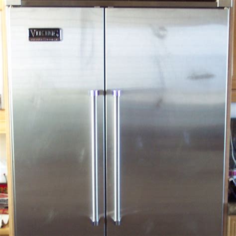 How to remove scratches from stainless steel refrigerator door. Stainless Steel Scratch Removal For Your Appliances