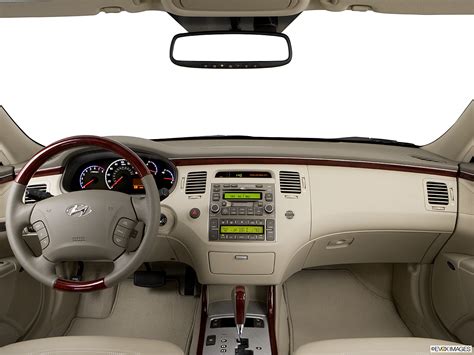 Hyundai Azera 2009 Interior