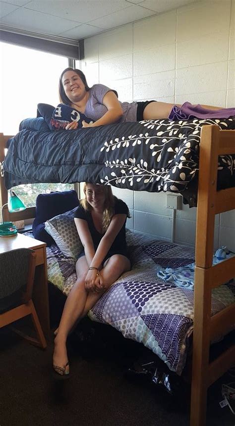 5 Tips For Surviving Your Freshman Dorm Room