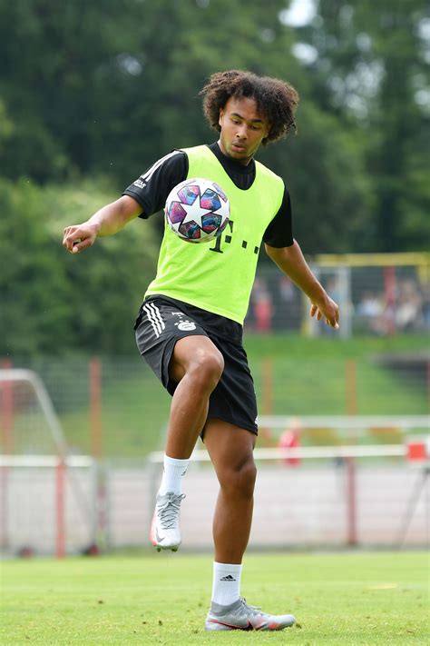 Join wtfoot and discover everything you want to know about his current girlfriend or wife, his shocking salary and the amazing tattoos that. Shock drop: Bayern Munich's Joshua Zirkzee omitted from ...