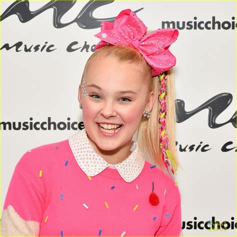 Jojo Siwa Wears Bright Pink To Two Appearances In Nyc Photo 1129397