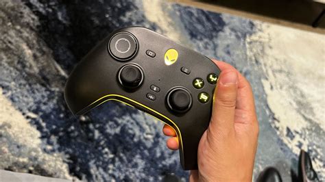 This Funky Looking Controller Is At The Center Of Alienwares Prototype