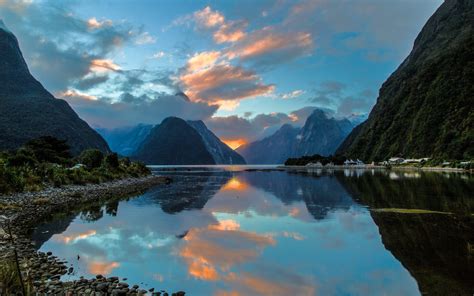 Free Download Milford Sound New Zealand Wallpaper Of Beautiful Scenery