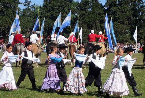 ¿sabías Que El Pericón Es La “danza Nacional Argentina” Billiken