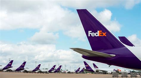 Fedex is expecting to ship 22 million packages on dec. FedEx Lobs New Attack on Trade Limits as China Threat ...