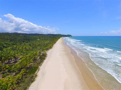 Praia no sul da Bahia - Bahia Homes