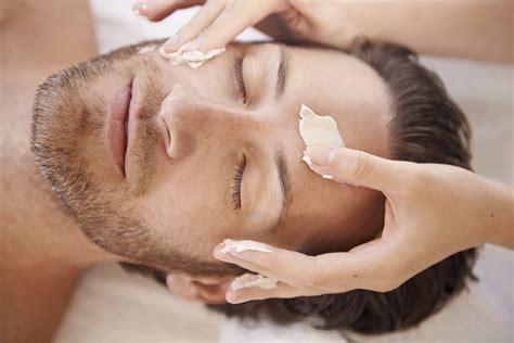 Facials Men S The Right Thing For You Read The Guide Treatwell