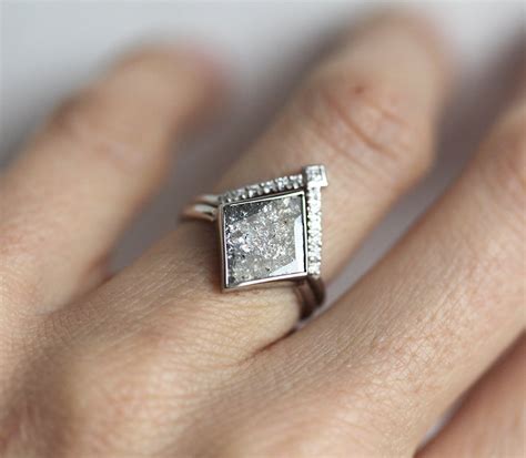 Giddy Over Gray 11 Gray Diamond Engagement Rings We Love Love Inc