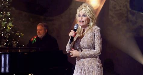 Dolly Parton Joins Bee Gees Barry Gibb For Words Duet Sounds Like