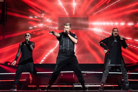Backstreet Boys Bring The Dna Tour On The Road Music Connection Magazine
