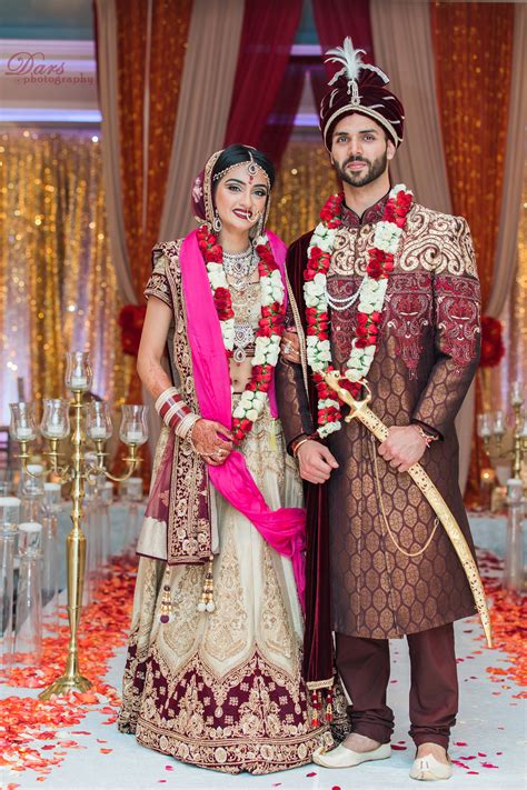Gaya Terbaru 10 Punjabi Bride Fashion Terpopuler