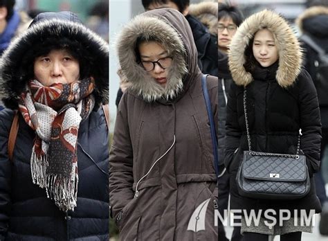 날씨 갈수록 더워져…밤사이 경기·강원 북부 요란한 비 (2021.06.07/뉴스투데이/mbc). 뉴스핌 - 오늘 날씨 예보 낮부터 추위 한풀 꺾인다…일부 ...