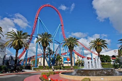 Gold coast is known for interesting sites like warner bros movie world. Warner Bros Movie World: Gold Coast | Warner Bros Movie ...