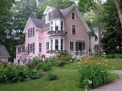 Serviced residence for rent in malaysia with main place residence. Bright Classic Victorian Home in Camden Maine in Camden ...