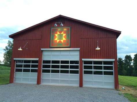 Look at these gooseneck barn lights with fresh eyes and consider how you might use one in an unexpected way. Gooseneck Barn Lighting Brings Focus to Kentucky Barn ...