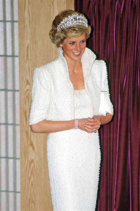 Princess Diana Dolls Stun Bbc Valuation Expert On Celebrity Antiques