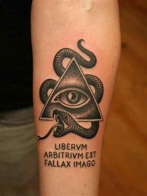 Snake eyes by the awesomely talented friend and colleague adelso corona. snake-tattoo-21.jpg (600×800) | Dreieckiges tattoos, Augen ...